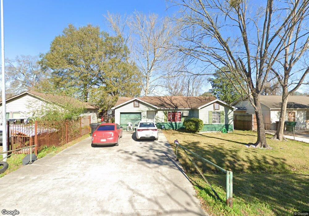 7547 W Knoll St, Houston, TX 77028 - photo 1