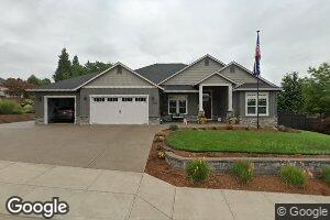 570 SW 7th St, Dundee, OR 97115
