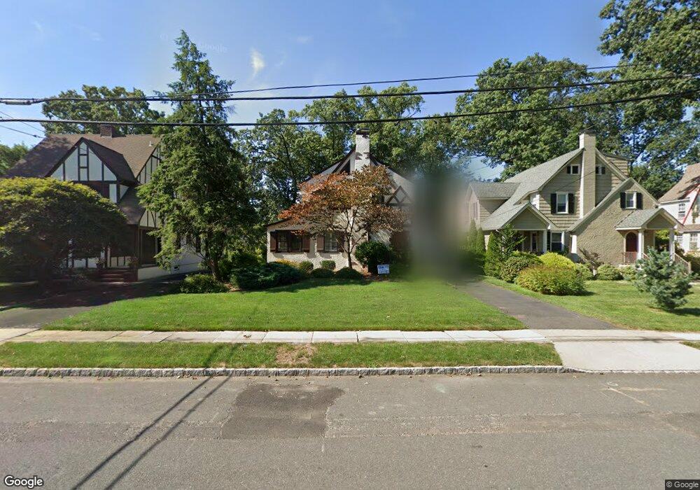 711 Forest Ave, Westfield, NJ 07090 - photo 1