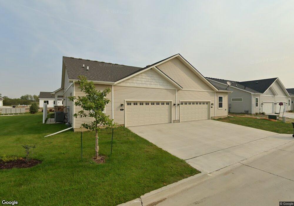 9889 Thorton Dr, Johnston, IA 50131 - photo 1