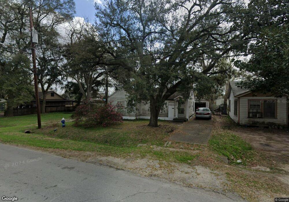 62 De Boll St, Houston, TX 77022 - photo 1