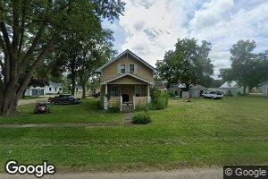 310 E Walnut St, Quasqueton, IA 52326