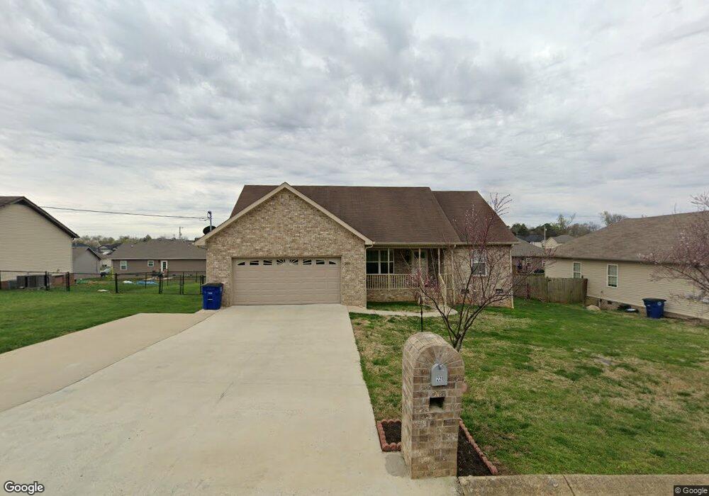 221 Jordan Ave, Shelbyville, TN 37160 - photo 1