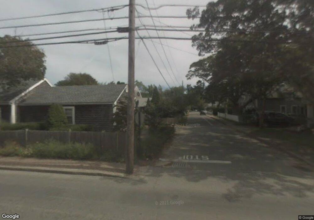 11 Norton St, Edgartown, MA 02539 - photo 1