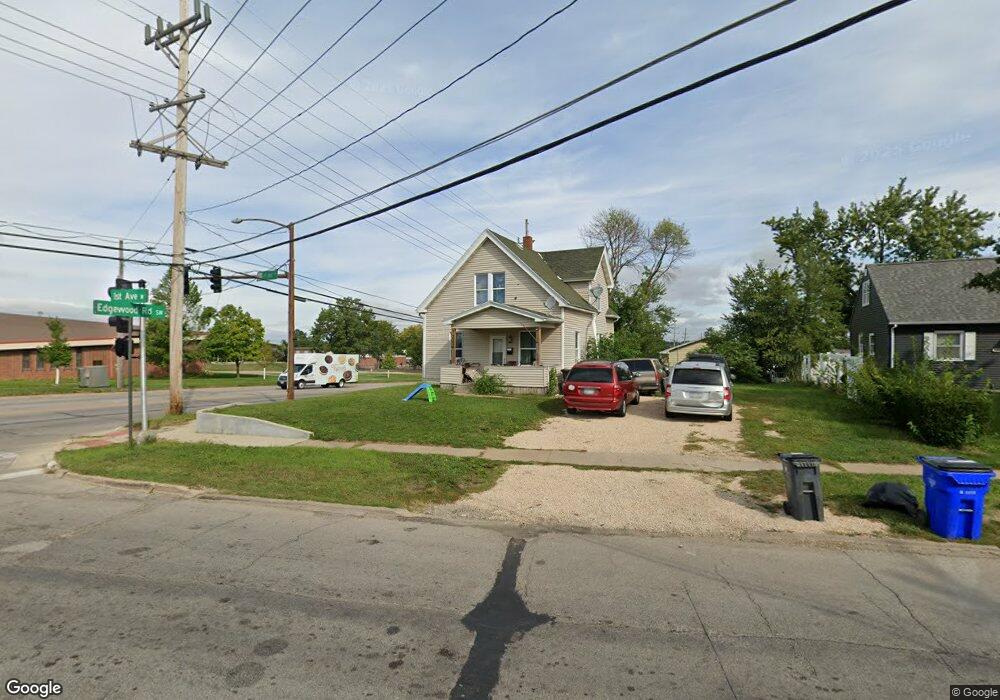 3324 1st Ave NW, Cedar Rapids, IA 52405 - photo 1