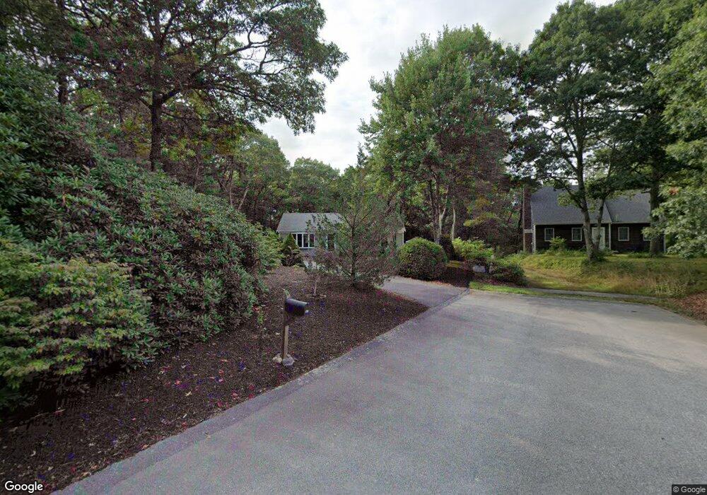 11 Spur Ln, East Falmouth, MA 02536 - photo 1