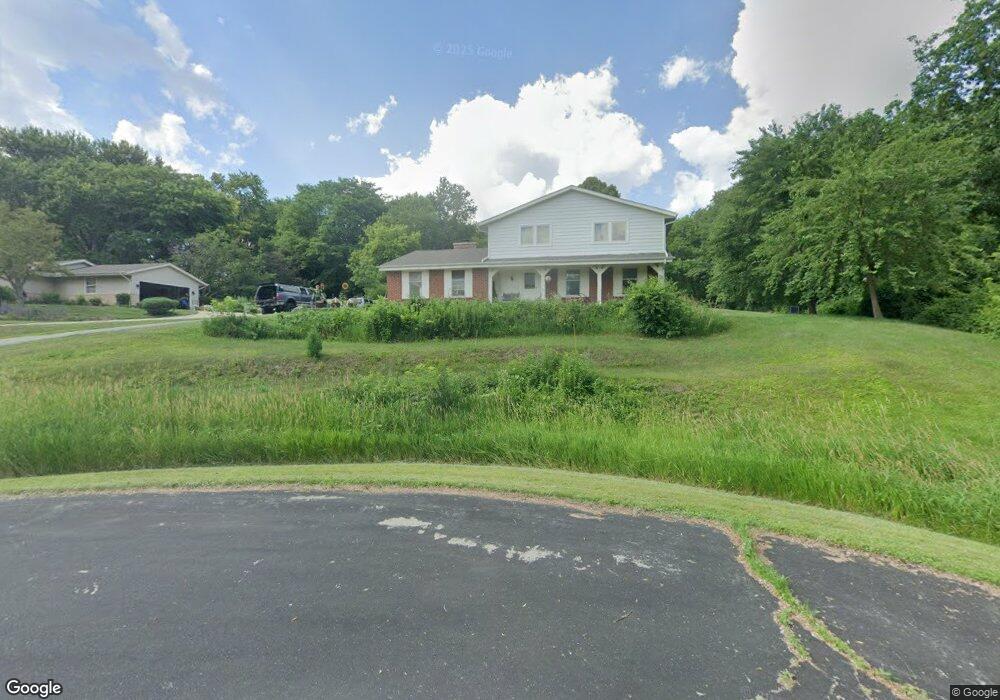 N57W26258 Mountain Meadows Dr, Sussex, WI 53089 - photo 1