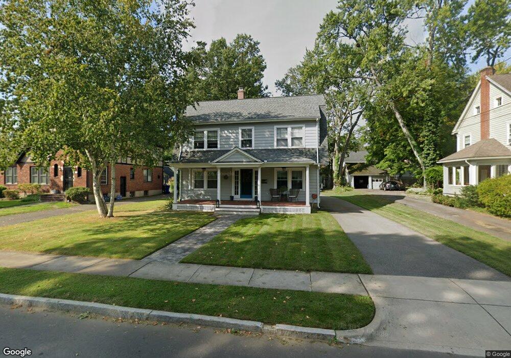 151 Four Mile Rd, West Hartford, CT 06107 - photo 1