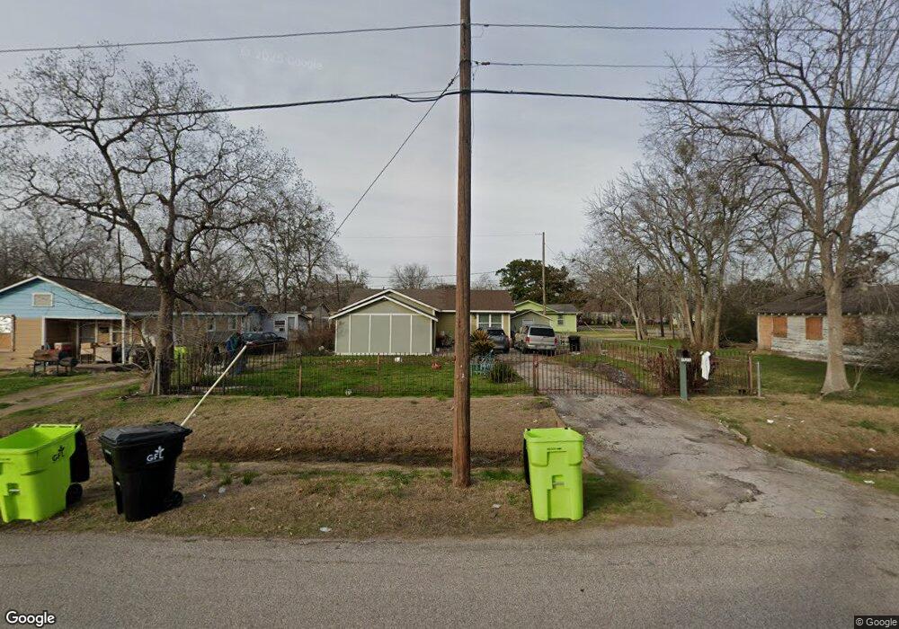 1223 Walnut Ave, Rosenberg, TX 77471 - photo 1
