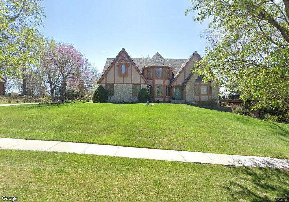 5911 SW Clarion Ln, Topeka, KS 66610 - photo 1