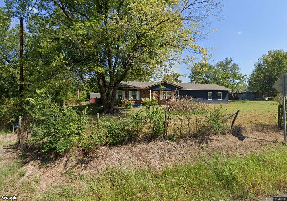 207 N Fargo St, Muldrow, OK 74948 - photo 1