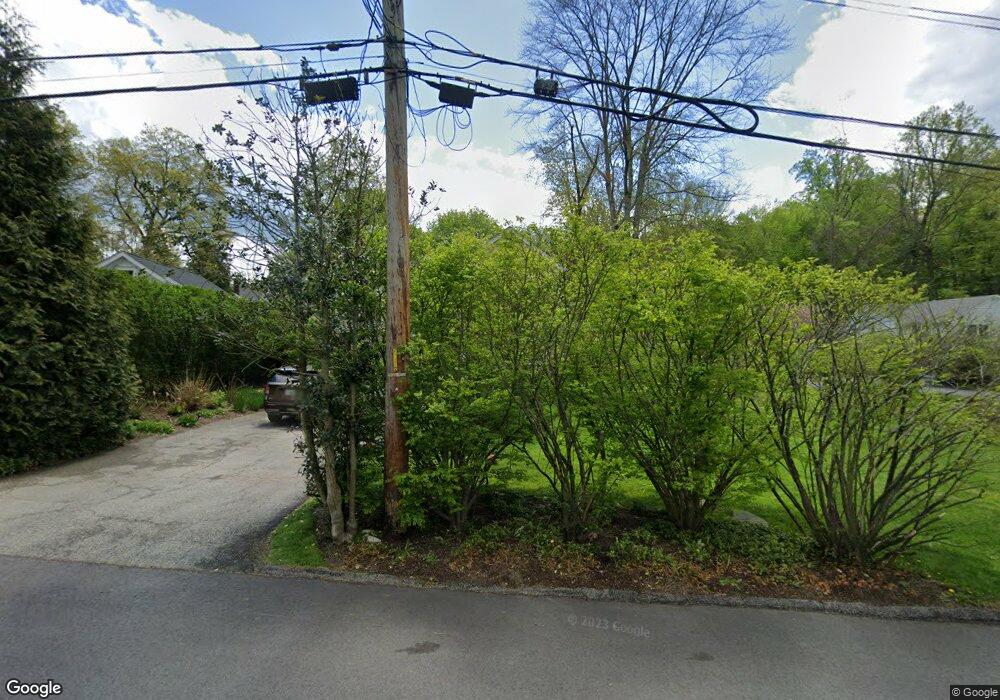 30 Willow St, Pleasantville, NY 10570 - photo 1