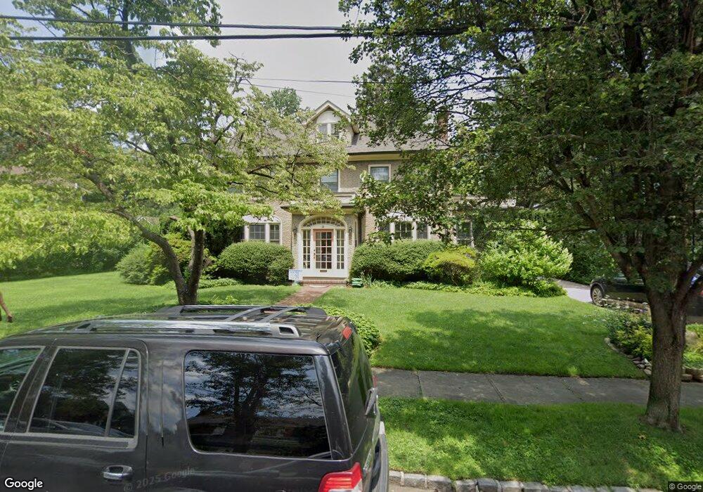 23 Vista Way, Port Washington, NY 11050 - photo 1