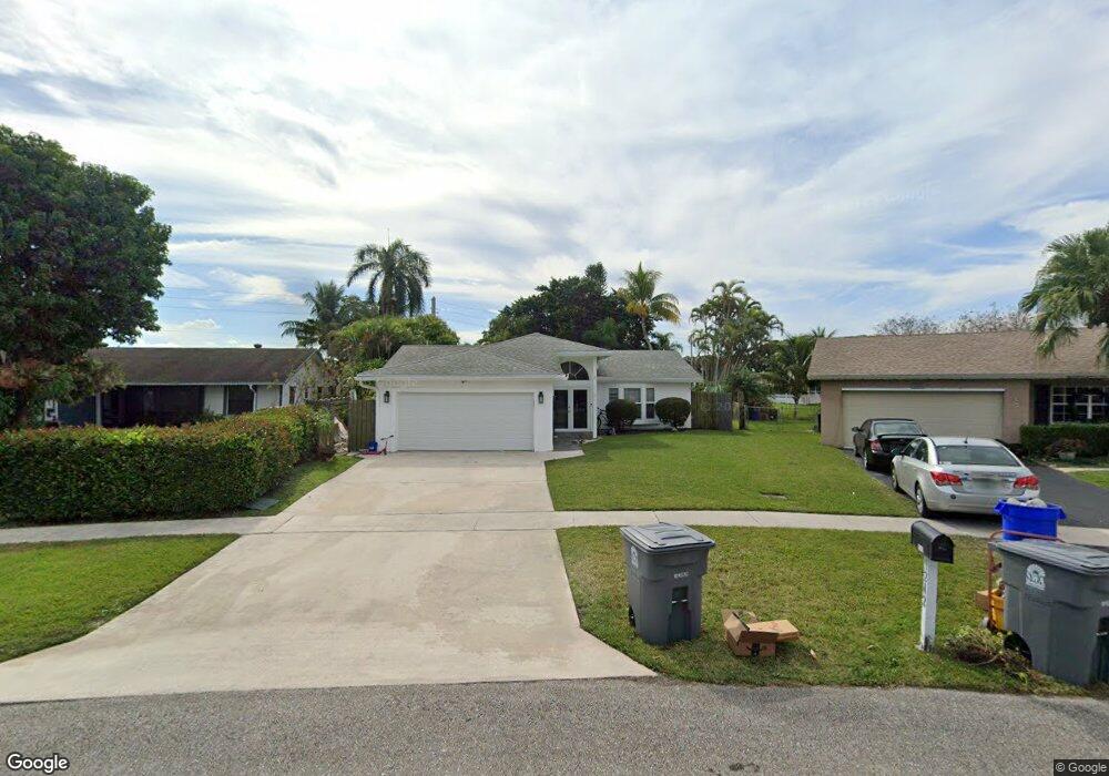 9242 Gettysburg Rd, Boca Raton, FL 33434 - photo 1