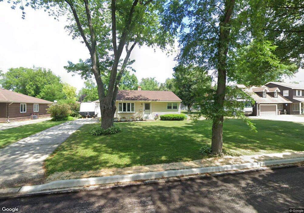 2402 Sigwalt St, Rolling Meadows, IL 60008 - photo 1