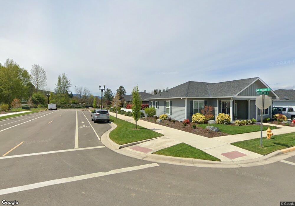 1614 N Haskell St, Central Point, OR 97502 - photo 1