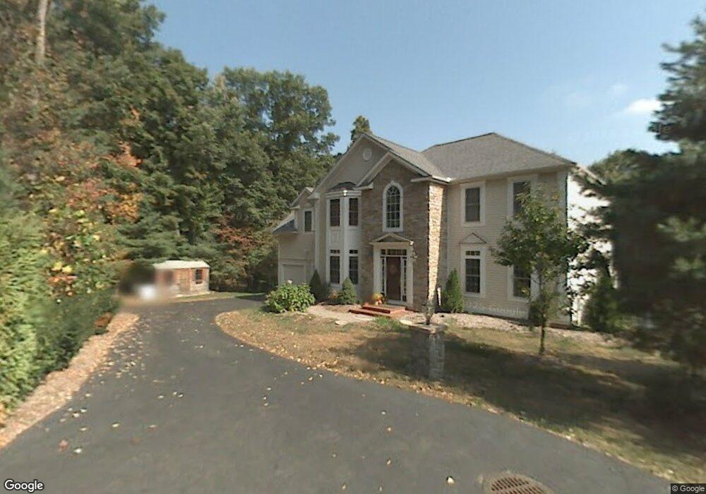 4 Ellawoods Dr, Farmington, CT 06032 - photo 1