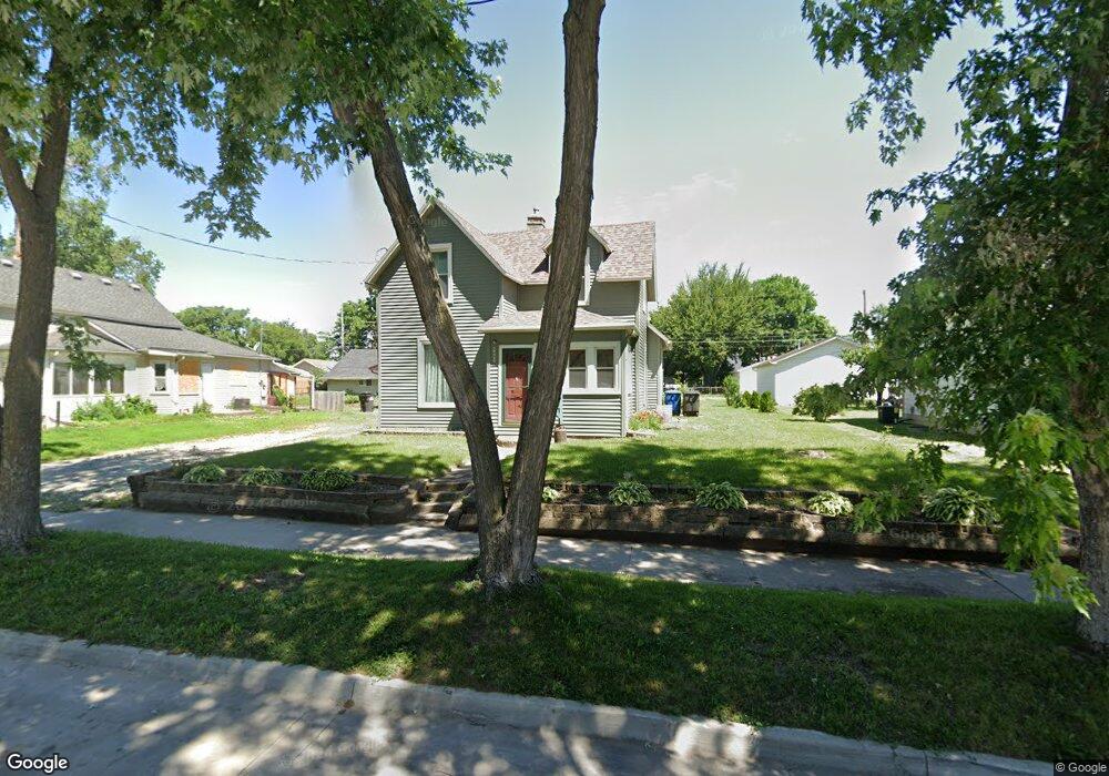 2526 E Walnut St, Des Moines, IA 50317 - photo 1