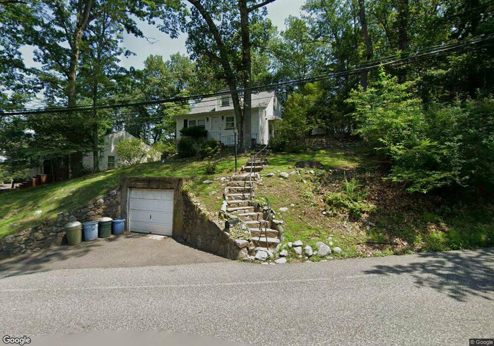 674 Colfax Rd, Wayne, NJ 07470 - photo 1