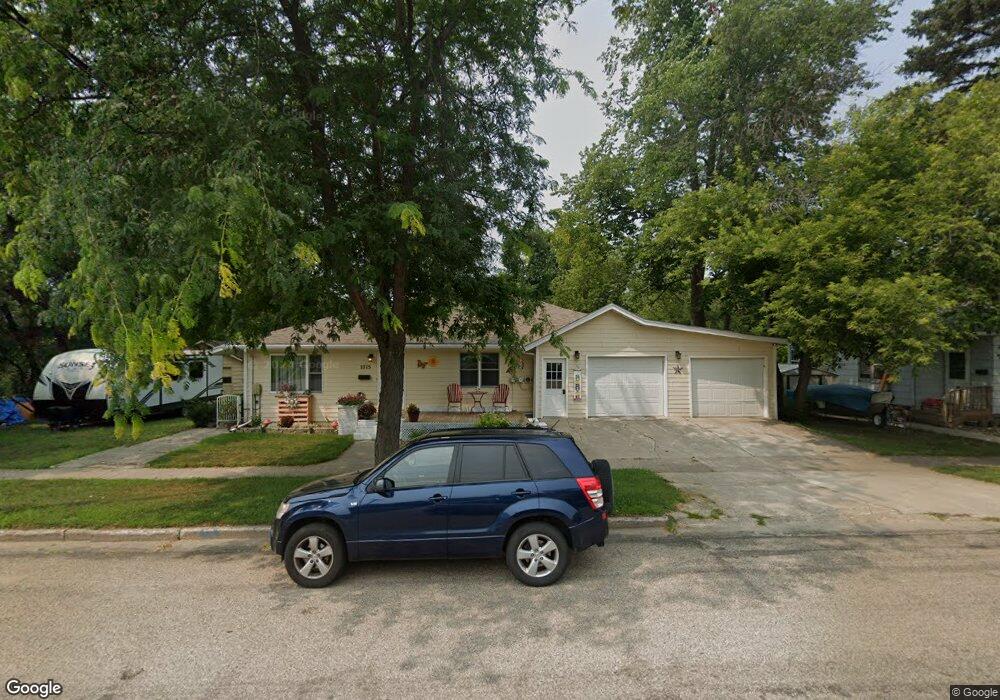 1015 2nd Ave NE, Jamestown, ND 58401 - photo 1