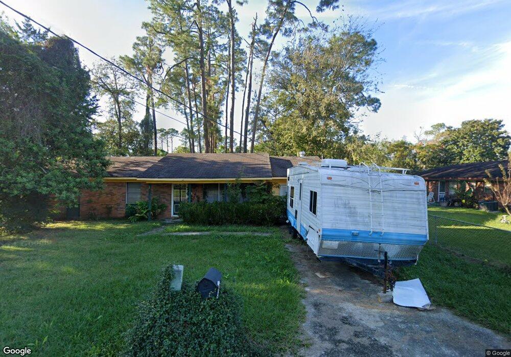 137 Mcdowell Ave, Brunswick, GA 31525 - photo 1