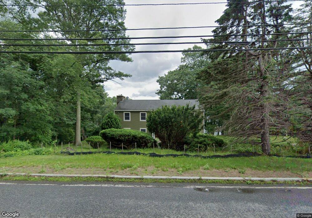 91 Singletary Ave, Sutton, MA 01590 - photo 1