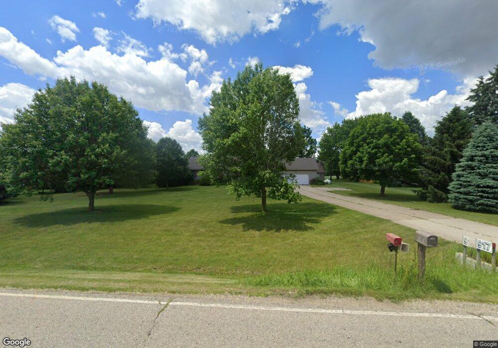 917 N Hintz Rd, Owosso, MI 48867 - photo 1