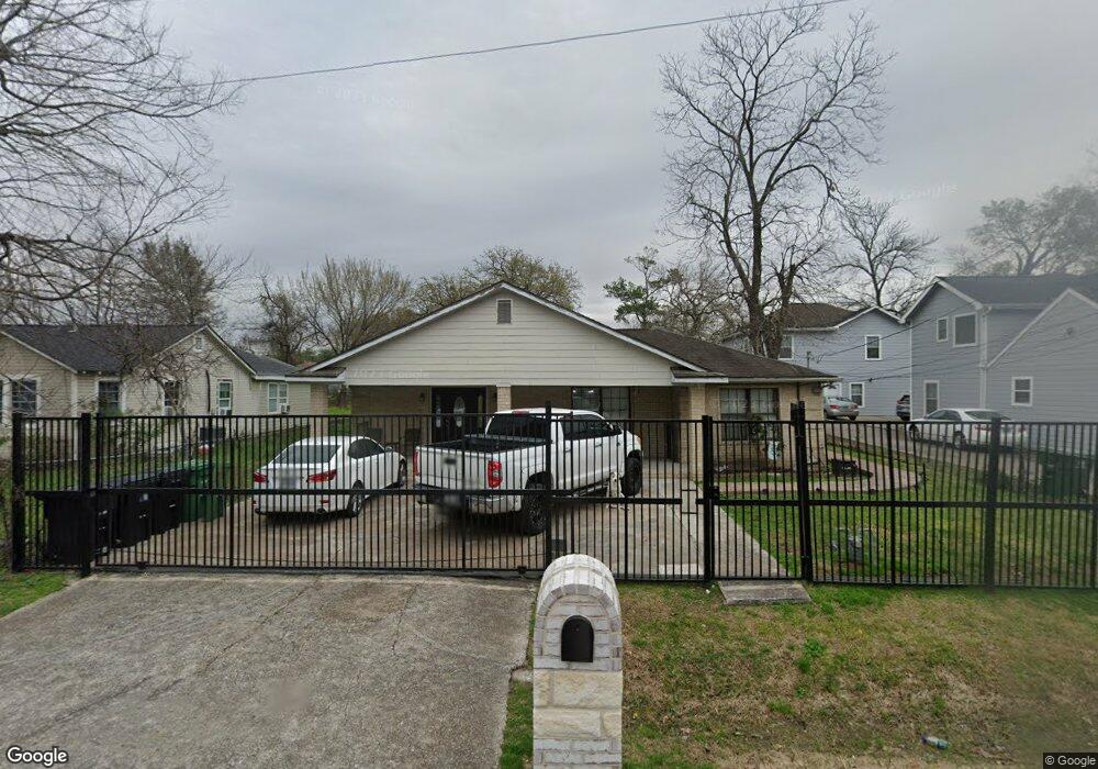 8208 Melrose St, Houston, TX 77022 - photo 1