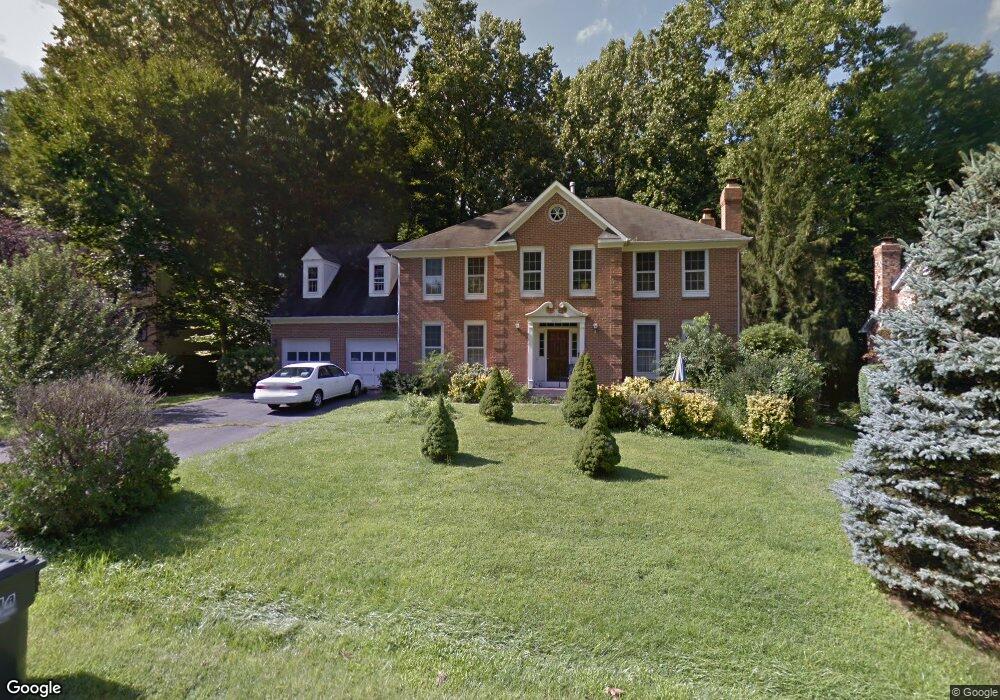 10825 Fieldwood Dr, Fairfax, VA 22030 - photo 1