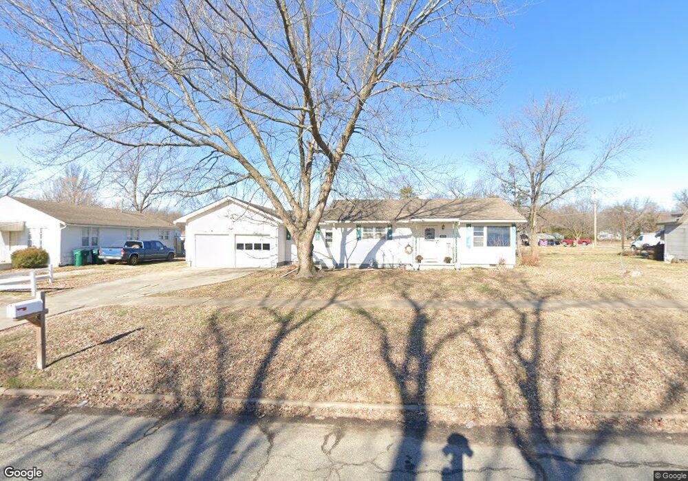 2805 Morgan Ave, Parsons, KS 67357 - photo 1