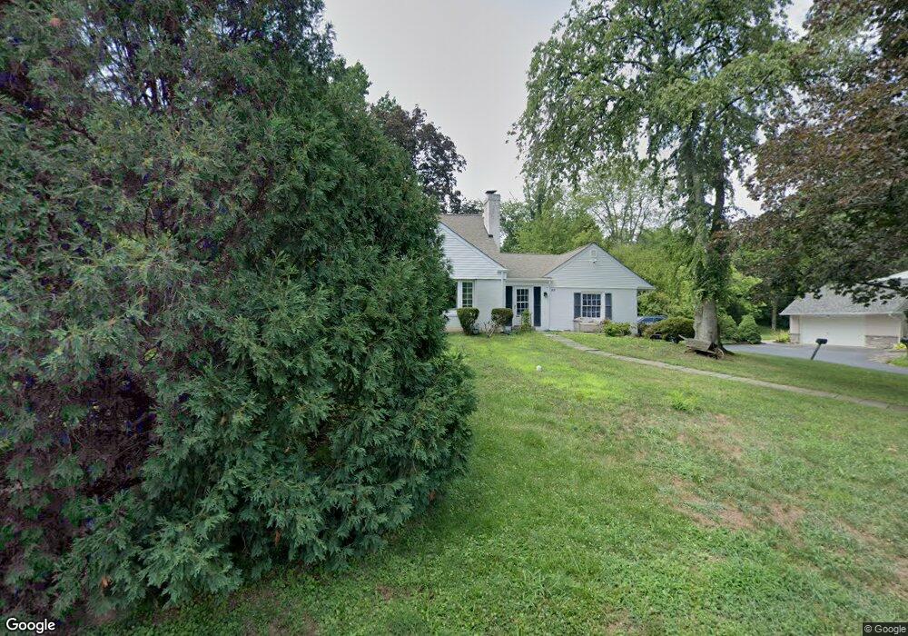 305 Callender Ln, Wallingford, PA 19086 - photo 1