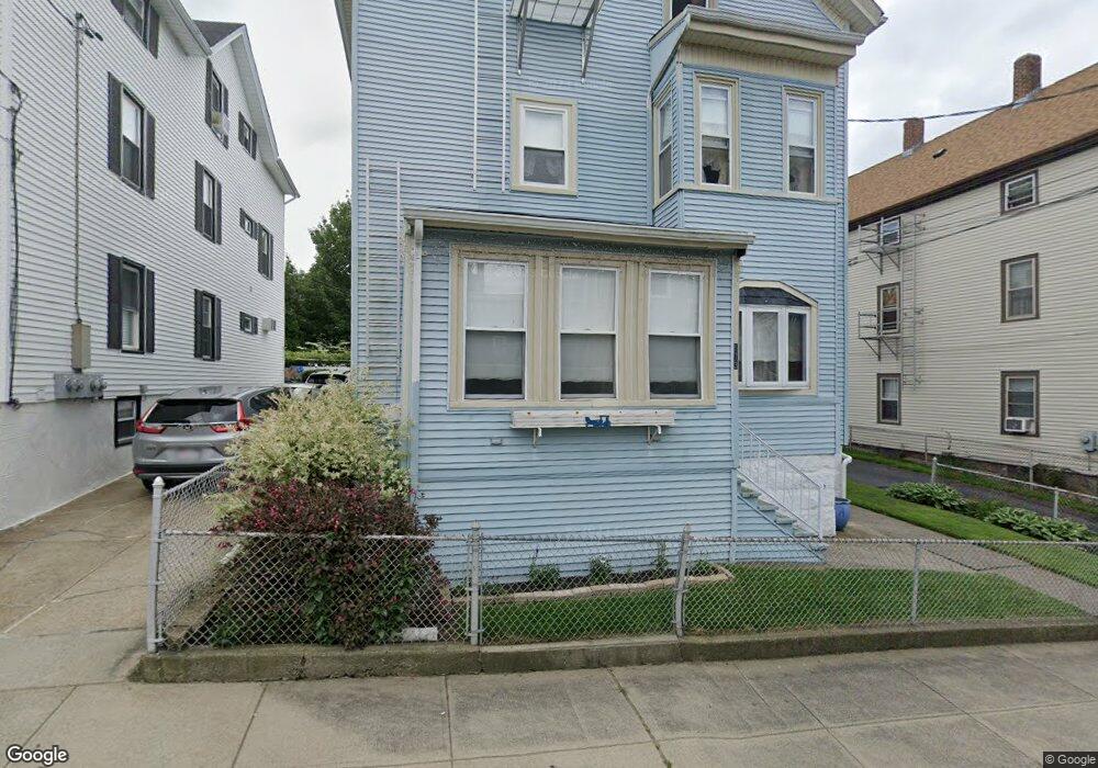 573 Osborn St, Fall River, MA 02724 - photo 1