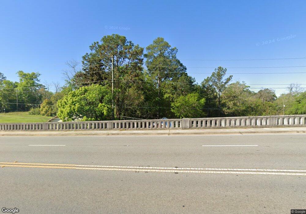 913 Madison Aly SW, Thomasville, GA 31792 - photo 1