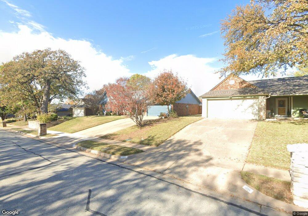 1317 Circle Ln, Bedford, TX 76022 - photo 1