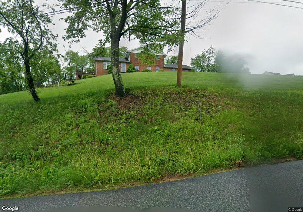 663 Franklin Rd, Boyertown, PA 19512 - photo 1