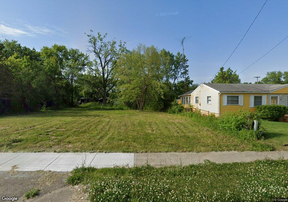 321 W Carpenter Rd, Flint, MI 48505 - photo 1