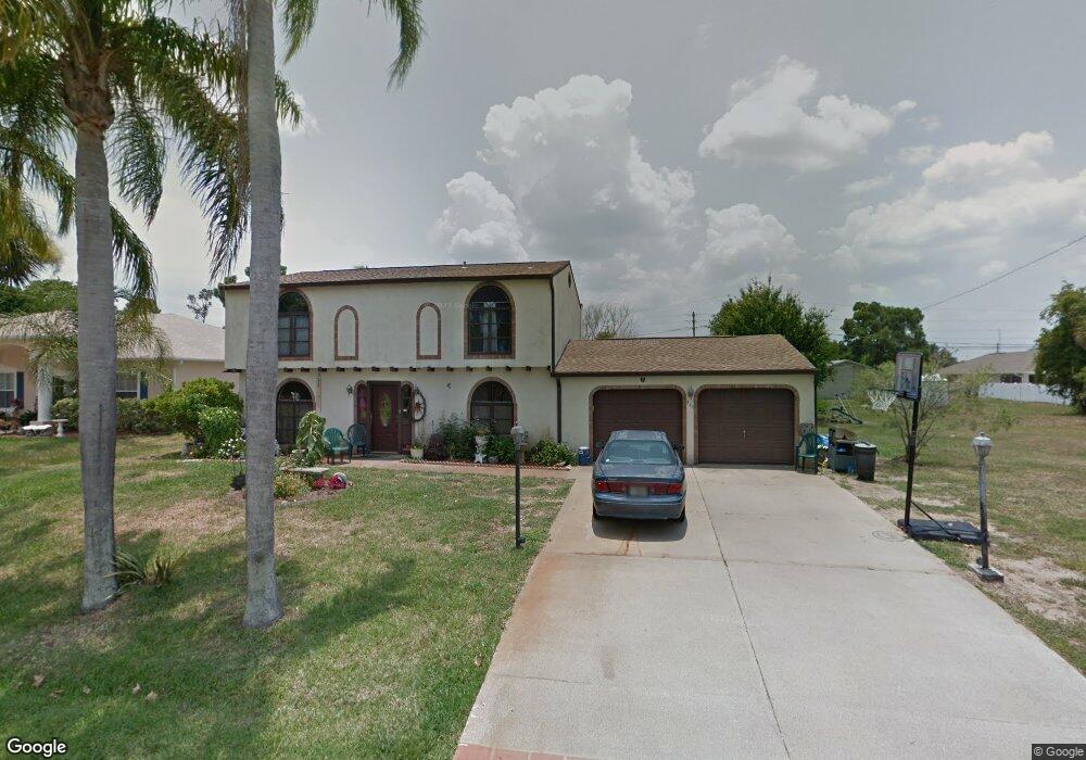 561 Citrus Ave, Sebastian, FL 32958 - photo 1