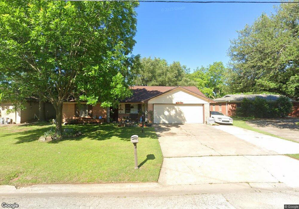 803 N Douglas Ave, Cleburne, TX 76033 - photo 1