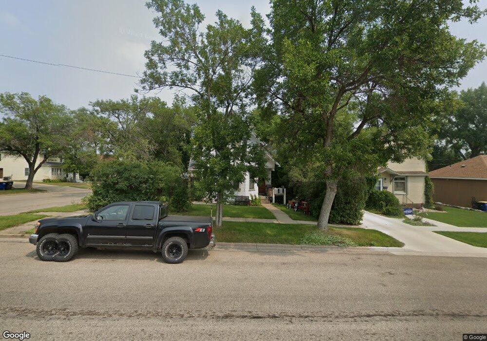 501 6th St SE, Jamestown, ND 58401 - photo 1