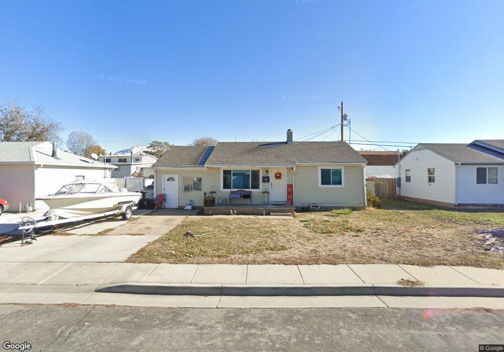 2442 N 350 W, Clearfield, UT 84015 - photo 1
