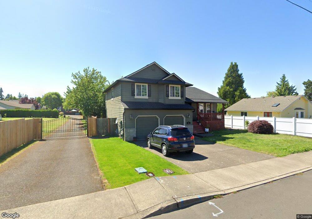 1305 N Redwood St, Canby, OR 97013 - photo 1