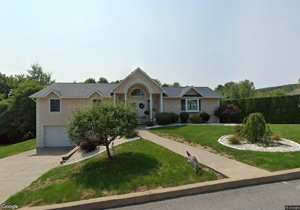 126 Winchester Way, Scranton, PA 18504 - photo 1