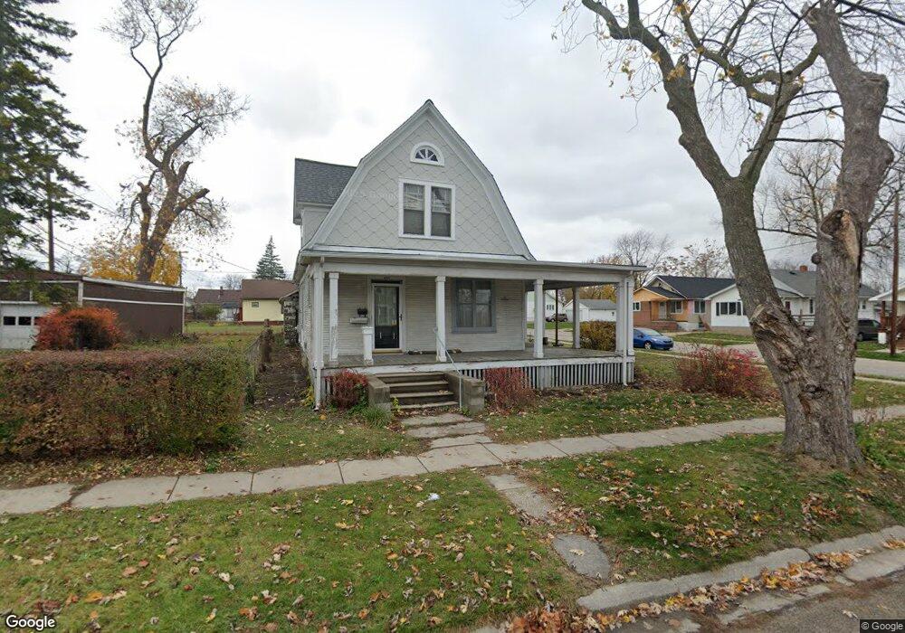 437 11th St, Port Huron, MI 48060 - photo 1