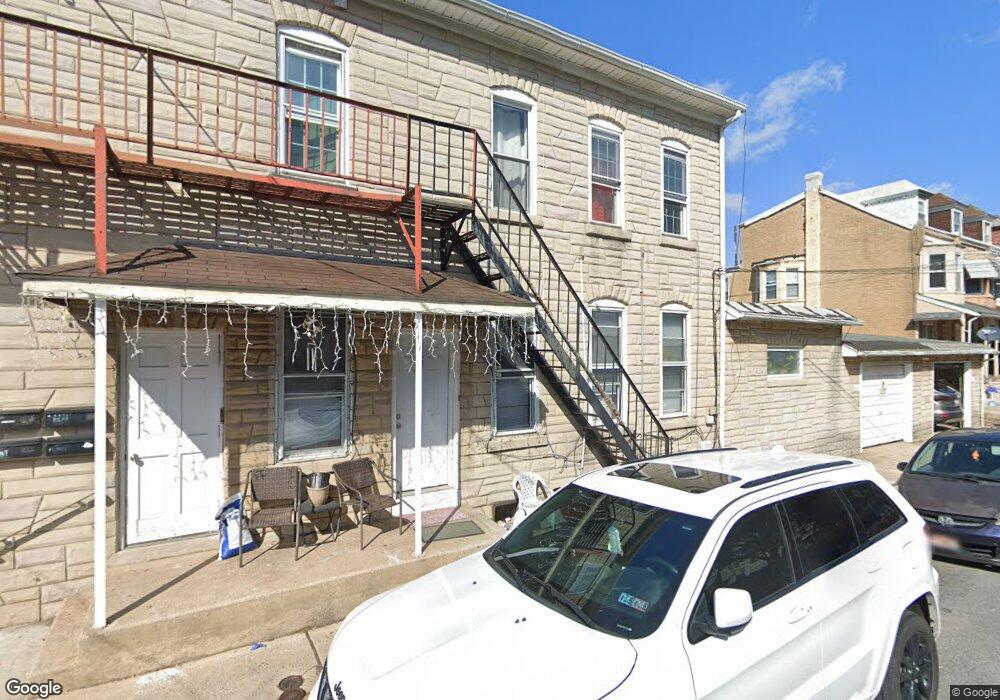 1025 Spring St, Reading, PA 19604 - photo 1