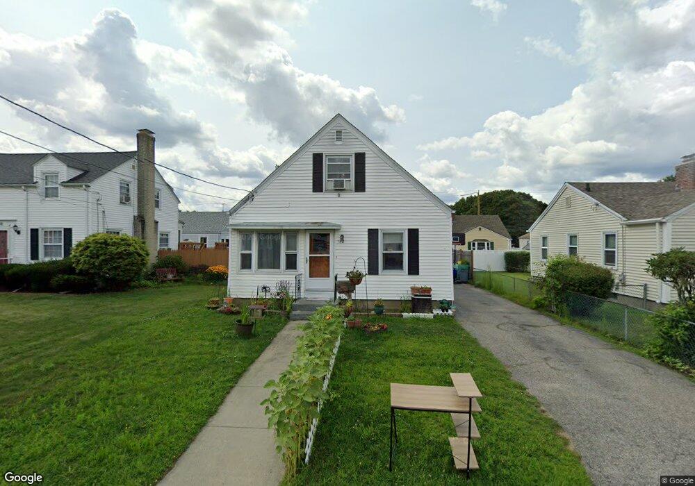 152 Chandler Ave, Cranston, RI 02910 - photo 1