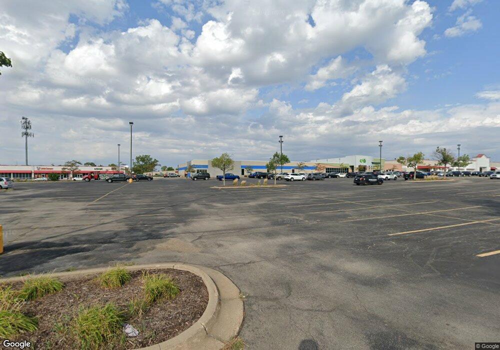 2140 Edgewood Rd SW, Cedar Rapids, IA 52404 - photo 1