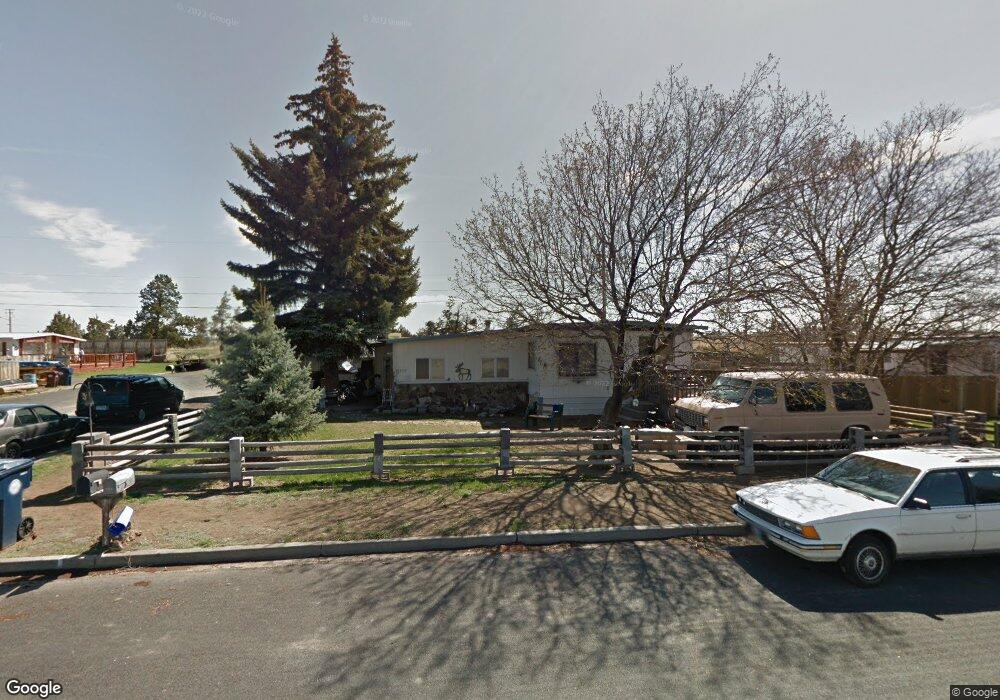 210 SE 6th St, Redmond, OR 97756 - photo 1