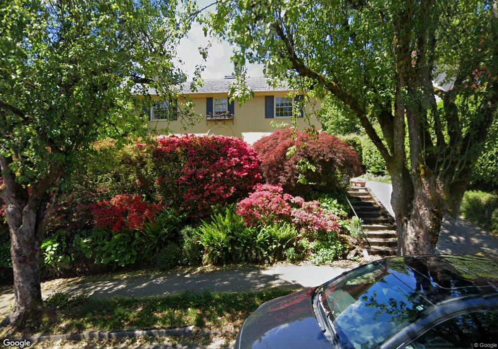 1109 SW Ardmore Ave, Portland, OR 97205 - photo 1