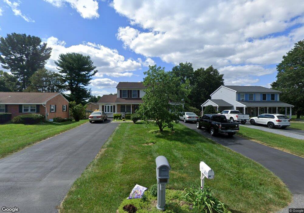 424 N Colonial Dr, Hagerstown, MD 21742 - photo 1