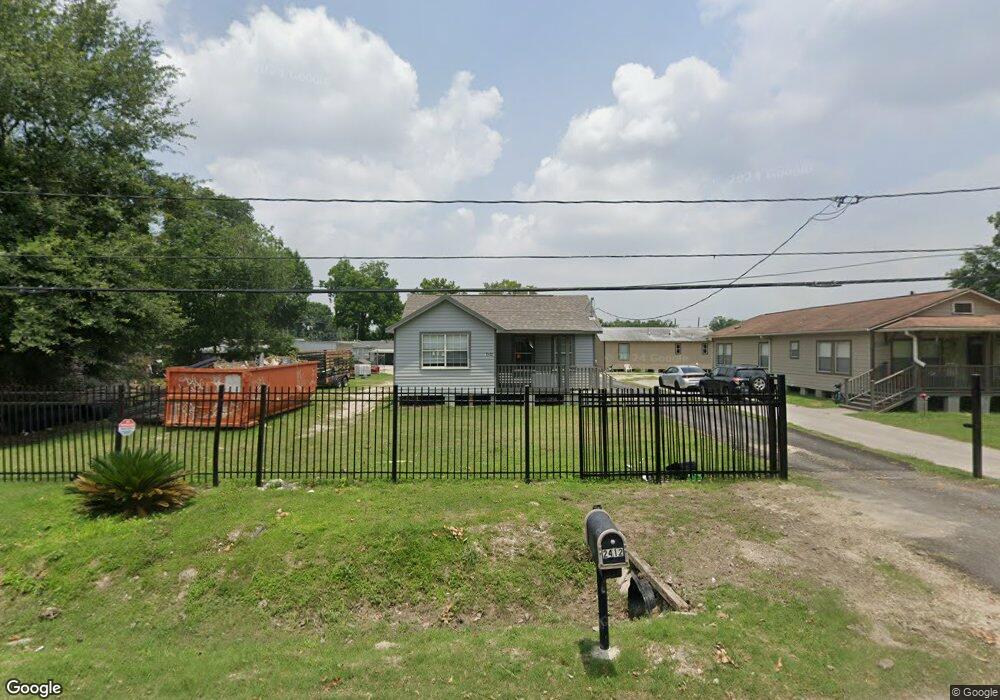 2433 Pine Tree Dr, Houston, TX 77093 - photo 1